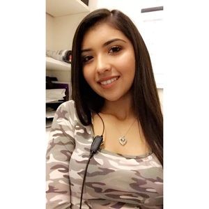 Meet your Posher, Stephanie